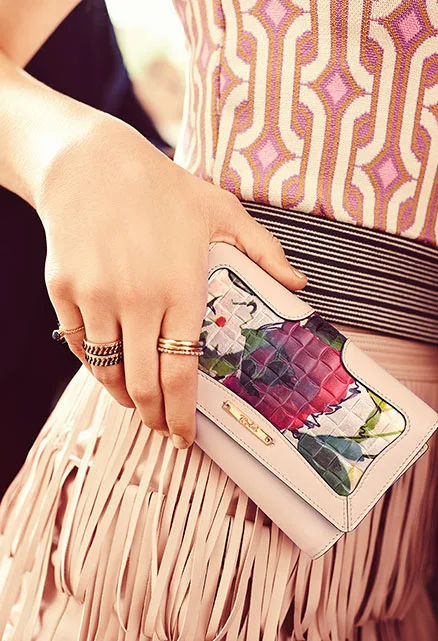 selfie, Renzo costa, Carteras