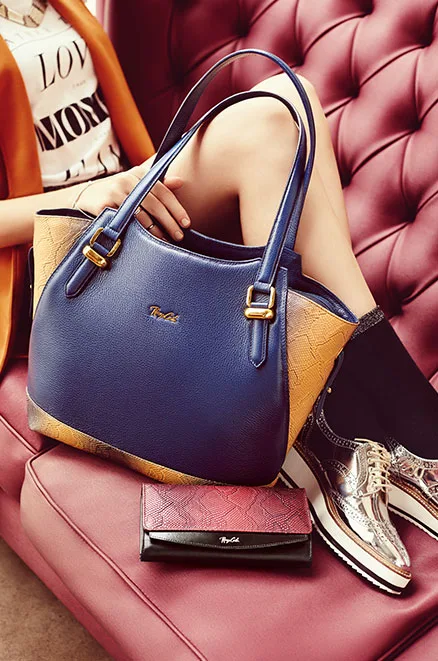 selfie, Renzo costa, Carteras