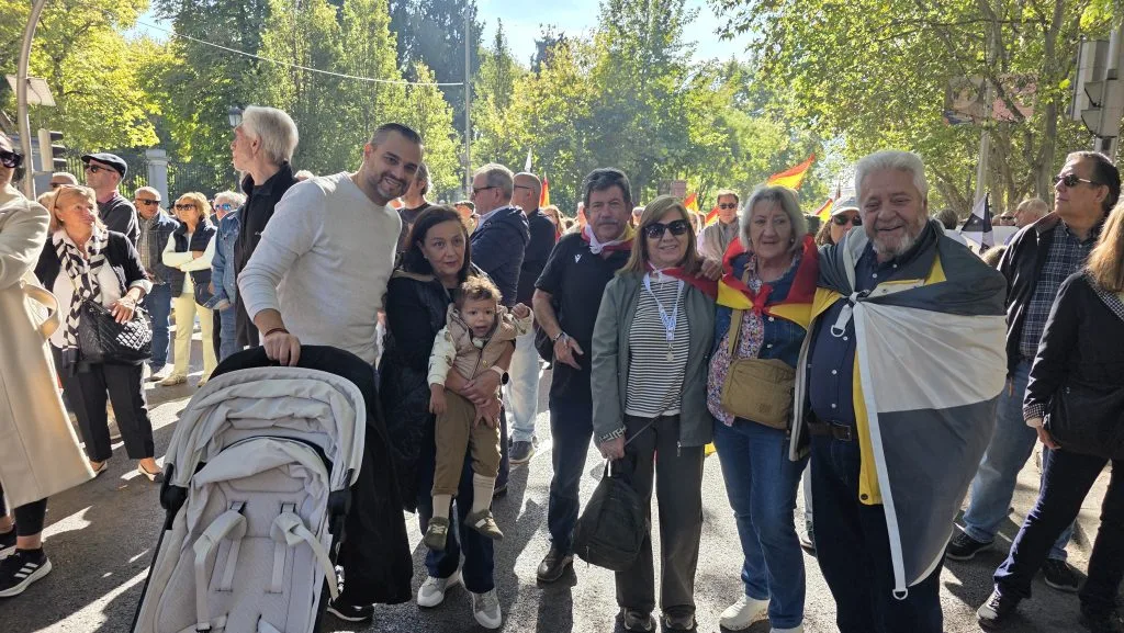 Grupo de amigos que vienen de Ceuta